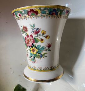 coalport Bone China Made In England ming rose vase