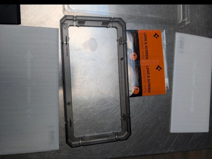 Spigen AlignMaster screen protector Pixel 6