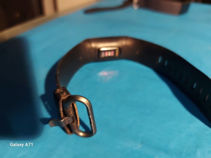 FITBIT in like new condition, no charger, can't test