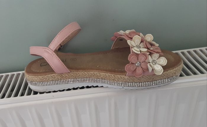 Floral sandals