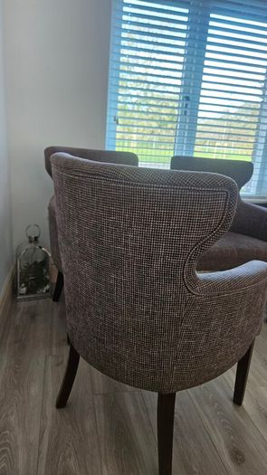 4 chairs