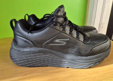 Skechers Trainers