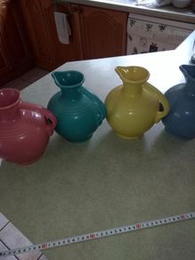 Set of 3 x 20.00 euro each large jug Fiesta made in USA.