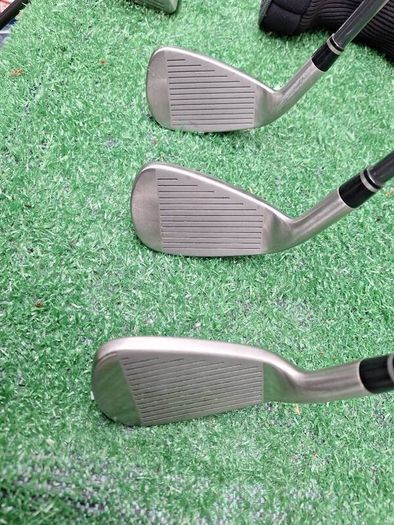 Golf clubs, full set and bag