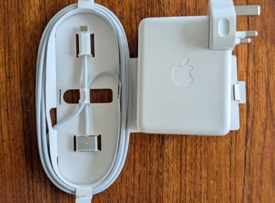 140w Apple charger, unused 70