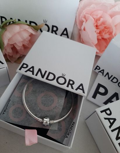 new genuine pandora moments bangles