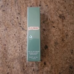 La Mer lip volumiser