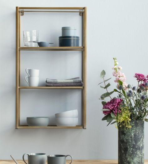 Small shelving unit
