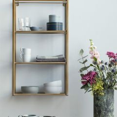 Small shelving unit