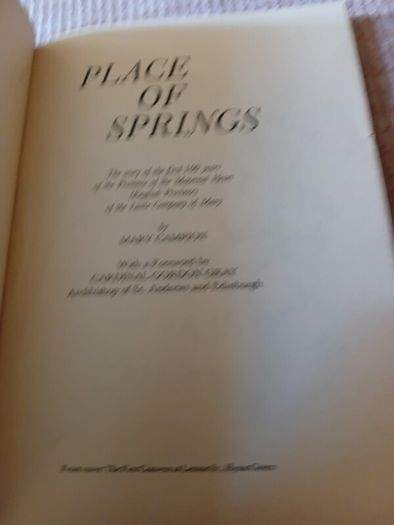 1977 Place of Springs. The story of 100 years of the Province of Maternal Heart.