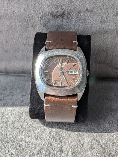 Seiko "Baby Monaco" | 1972 Racing Icon | Sunburst Tobacco TV Dial Vintage Watch