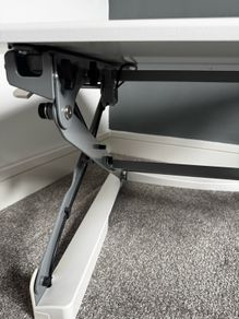 Yo yo desk - Compact Standing Desk Converter for Single Monitor Workstations