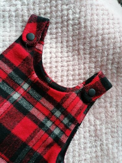girl's dress,warm, New, 4-5 yrs