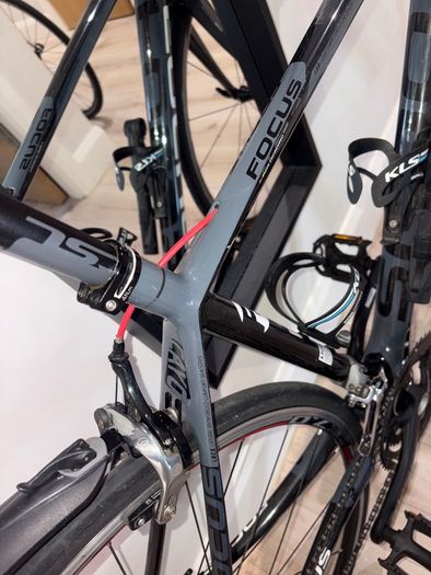 Focus Cayo Carbon Road Bike