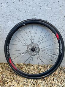 Giant PR2 Disc Wheelset.