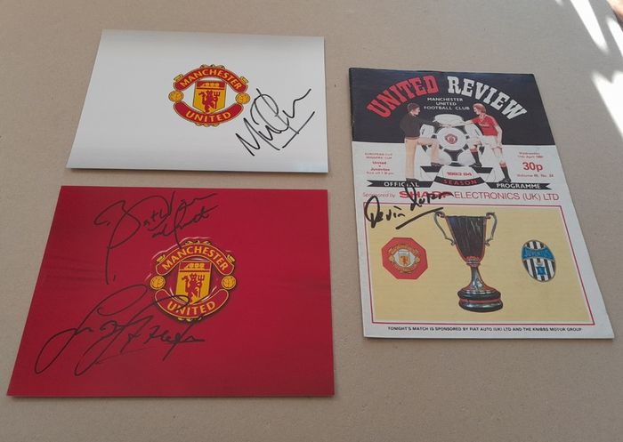 Manchester United autographs