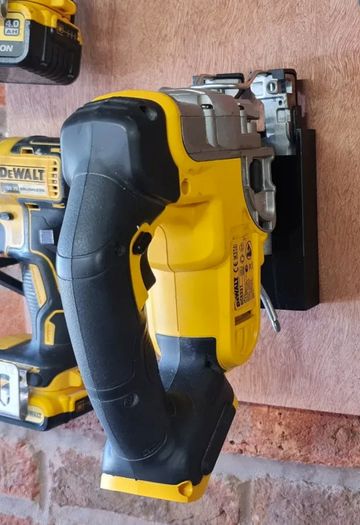 Bracket/holder DeWalt jigsaw (DCS331)