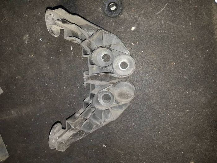 Bmw E46 3 Series 2003 Front Bumper Wing Brackets Pair