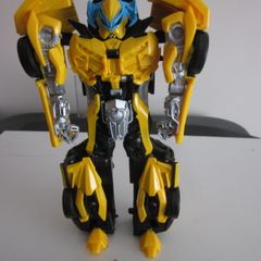 Transformers The Last Knight Deluxe Class Bumblebee Figure C1319