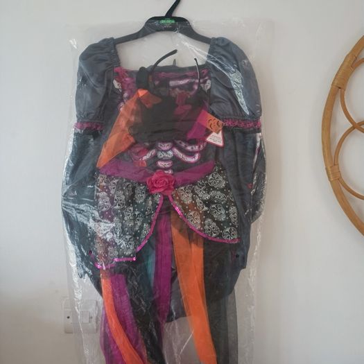 Free witches costumes 31-32