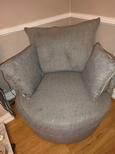 swivel chair