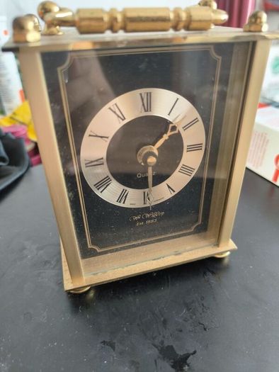 6 Collections of Vintage Lead Crystal Glass Ornaments, Waterford / Irish Crystal and a quartz clock