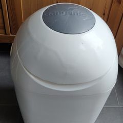 sangenic nappy bin