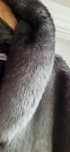 CALVIN KLEIN grey and black faux fur jacket - Sz M (Fit 10-14UK) - Bnwt Rrp 295 USD