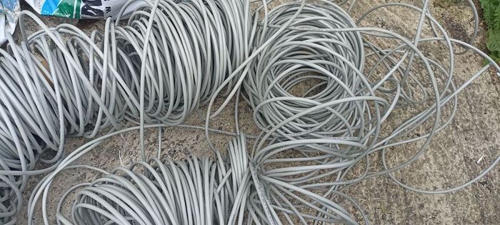 Roll of Data Cable