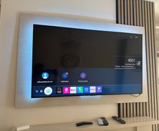 Samsung TV 50 inch 8 Series 8500