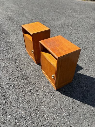 Retro Vintage mid -century Meredew oak bedside cabinets c1960s