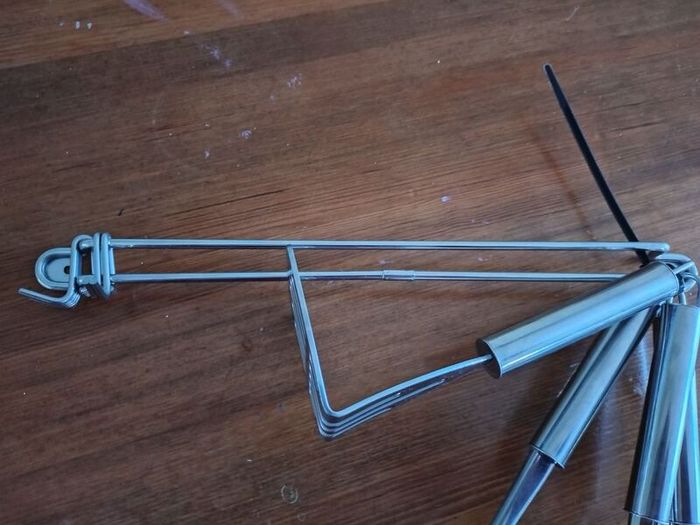 Utensil set and rail with hanging hooks