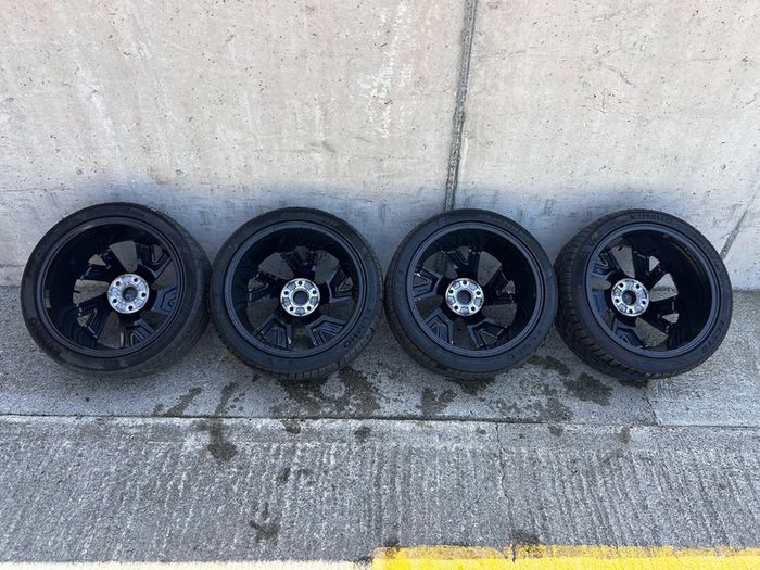 Genuine Volkswagen R-Line GTI Bergamo 18" Alloy Wheels