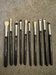 Makeup brushes