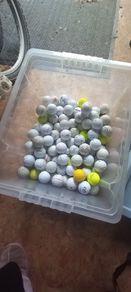 Golf balls bundles of 100