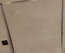 Maxtek Magnetic Whiteboard 120 x 90 cm with Markers & Eraser