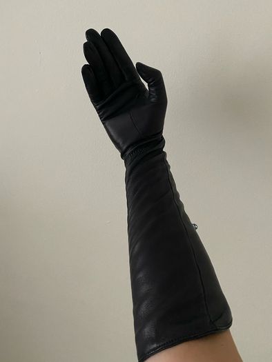 Leather Women's gloves