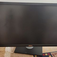 32 monitor Dell never used
