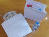 Lot 20 pcs lot Plain white eco-friendly paper kraft shopping carrier bags very good quality 100gr 24cm x 31cm x 11cm with handles