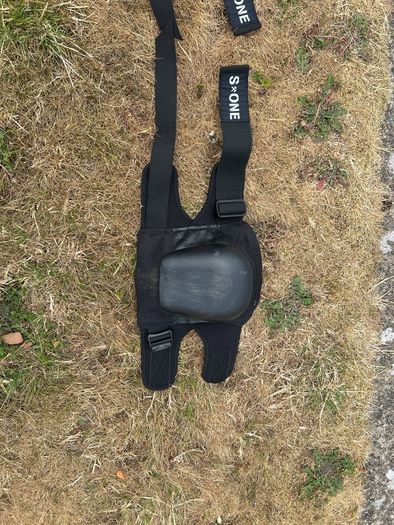 knee pads