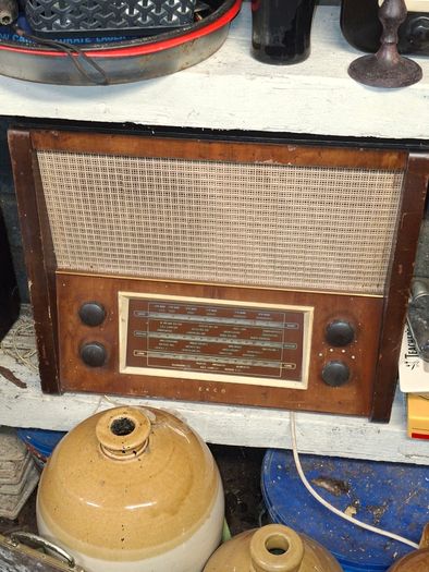 Antique valve radio's PRICE IS FOR 1 ONLY