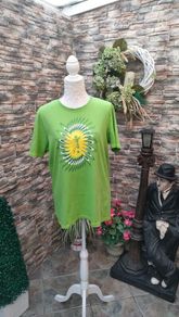 Official FIFA 2014 Brasil World Cup T-shirt  Size medium  Perfect condition  Print front and Back