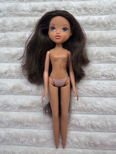 Moxie Girlz Sophina DollsMGA 2009 Used Please see photos