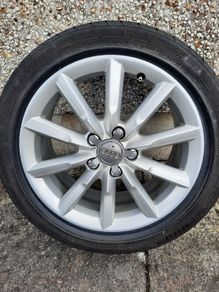 Audi 17 inch alloys from Q3 will fit most Vag cars look well on Golf or Caddy