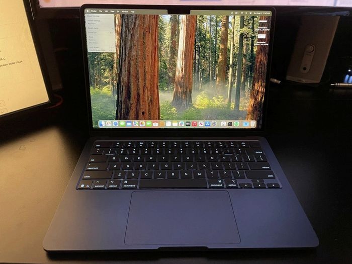 MacBook Air M4 13 2025