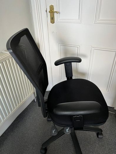 Thomas Montgomery Ergonomic Mesh Office Chair - Commercial Grade