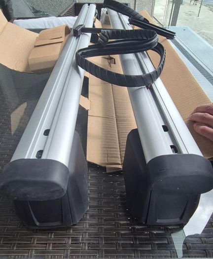 Audi Q5 Hybrid 2023 roof bars x2