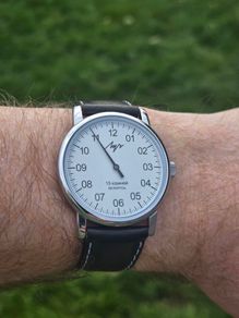 Luch Single Hand Watch