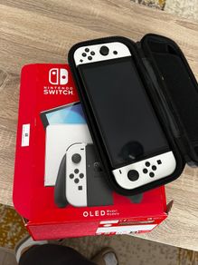 Nintendo Switch Console OLED 64 GB Excellent Condition