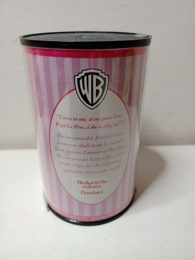 Warner Bros Miniature Classic Collection Pepe Le Pew 1999